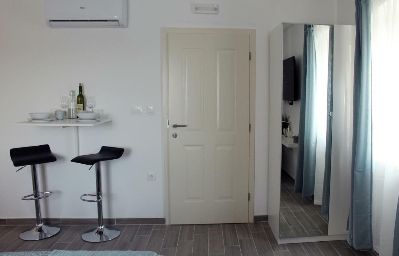 Apartments Borghetto Vinkuran Exterior foto