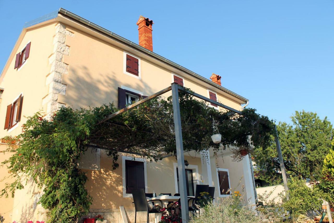Apartments Borghetto Vinkuran Exterior foto